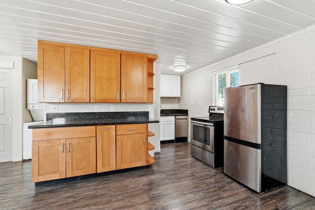 623 S Country Club Drive 8, Mesa, AZ 85210