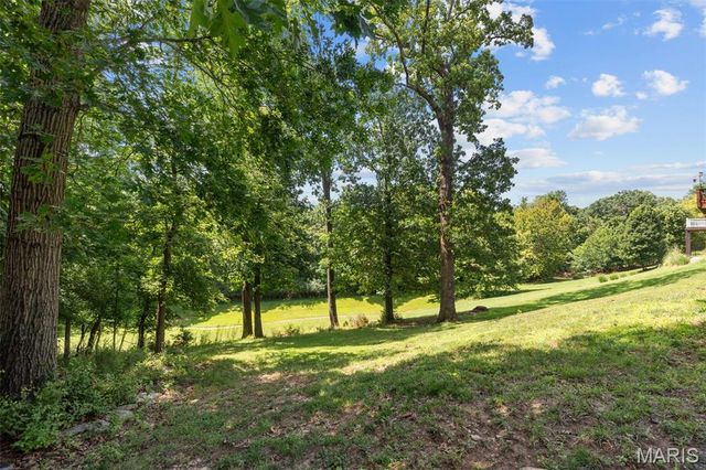 24 Hickory Court, Arnold, MO 63010