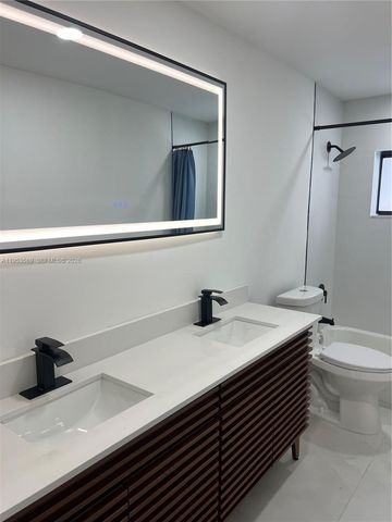 601 NW 198th St, Miami Gardens, FL 33169