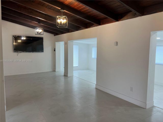 601 NW 198th St, Miami Gardens, FL 33169