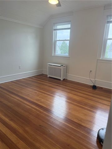 29 Alfred Street, Pawtucket, RI 02861