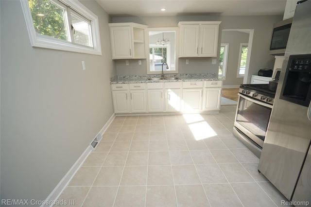 46026 Traskos Street, Sumpter Township, MI 48111