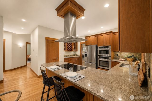 18520 26th Avenue NE, Lake Forest Park, WA 98155