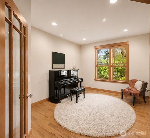 18520 26th Avenue NE, Lake Forest Park, WA 98155