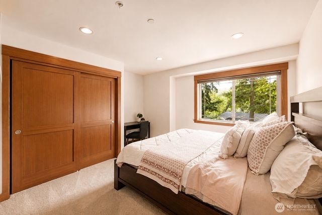 18520 26th Avenue NE, Lake Forest Park, WA 98155