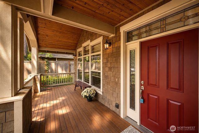 18520 26th Avenue NE, Lake Forest Park, WA 98155