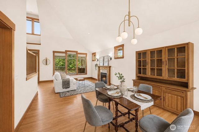 18520 26th Avenue NE, Lake Forest Park, WA 98155