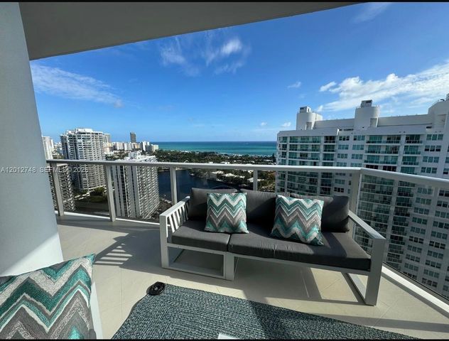 20281 E Country Club Dr PH14, Aventura, FL 33180