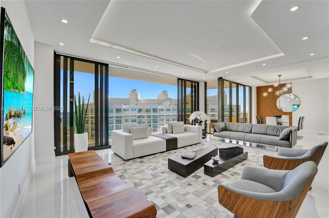 20281 E Country Club Dr PH14, Aventura, FL 33180