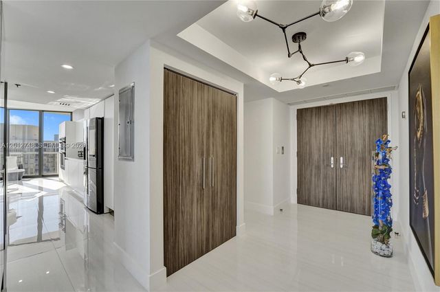 20281 E Country Club Dr PH14, Aventura, FL 33180