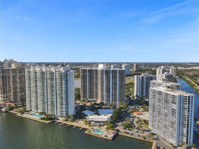 20281 E Country Club Dr PH14, Aventura, FL 33180