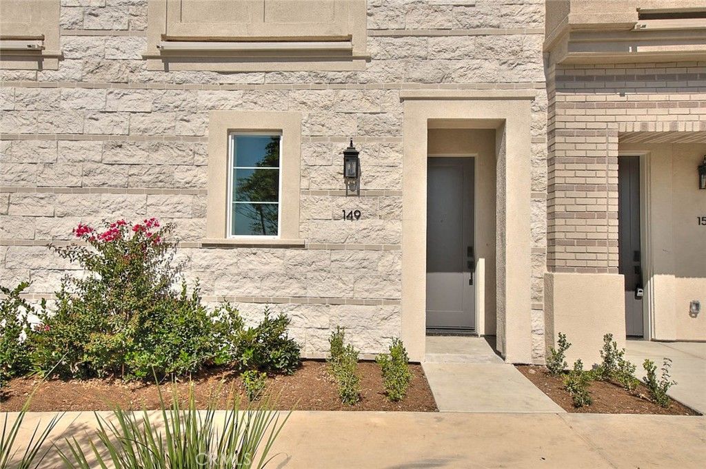 149 N 1st Avenue, Upland, CA 91786