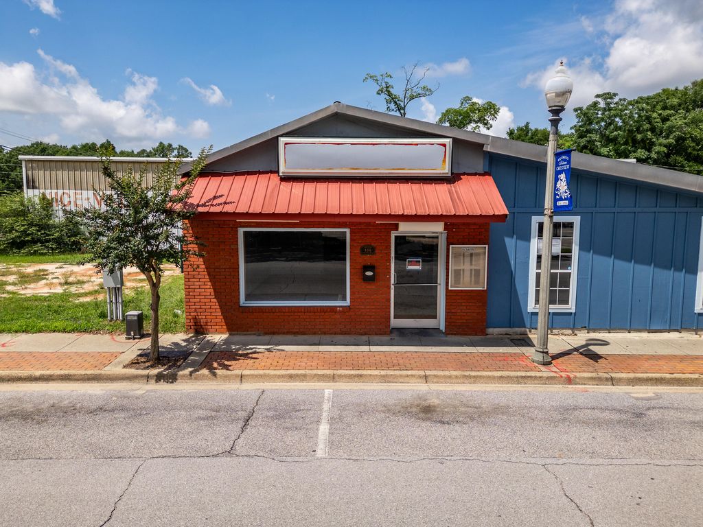 168 S Main Street, Crestview, FL 32536