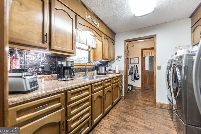 551 Felton Wood Road, Byron, GA 31008