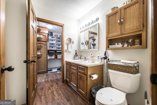 551 Felton Wood Road, Byron, GA 31008