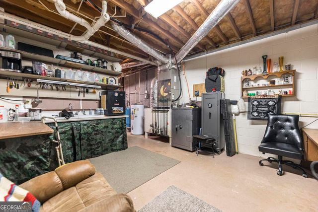 551 Felton Wood Road, Byron, GA 31008