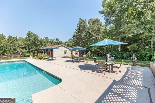 551 Felton Wood Road, Byron, GA 31008