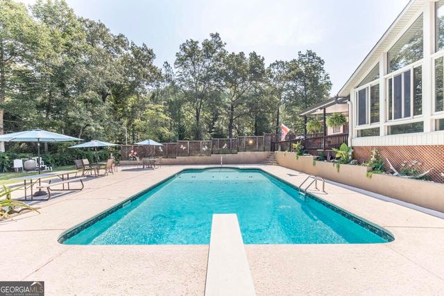 551 Felton Wood Road, Byron, GA 31008