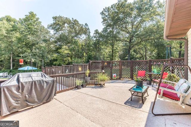 551 Felton Wood Road, Byron, GA 31008