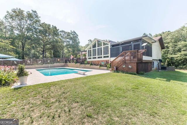 551 Felton Wood Road, Byron, GA 31008