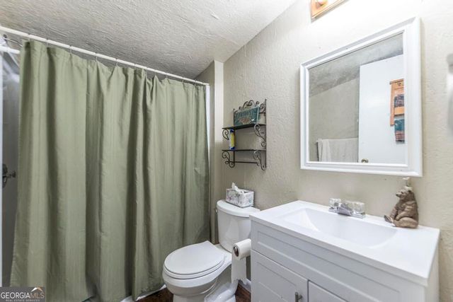 551 Felton Wood Road, Byron, GA 31008