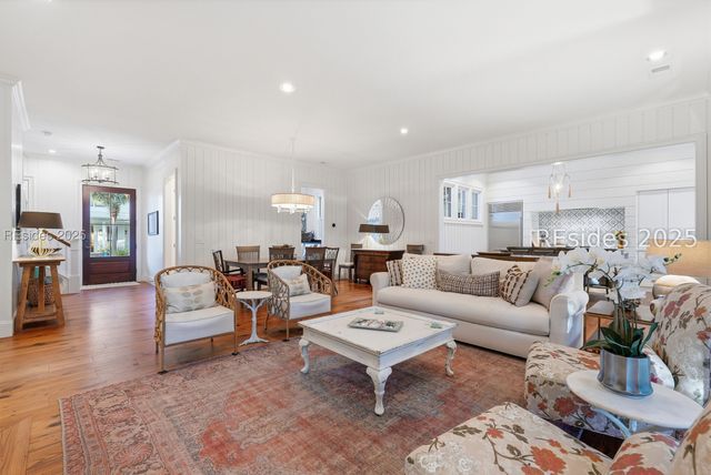 8 Cobalt Ln, Bluffton, SC 29910