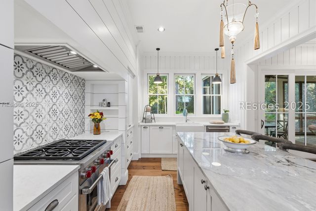 8 Cobalt Ln, Bluffton, SC 29910