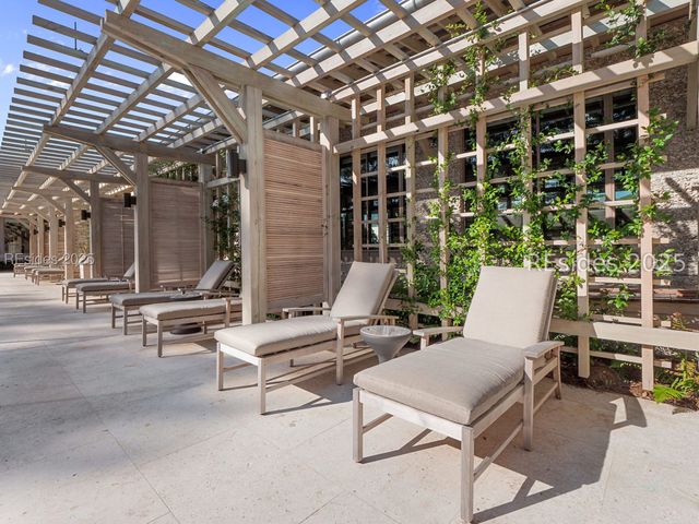 8 Cobalt Ln, Bluffton, SC 29910