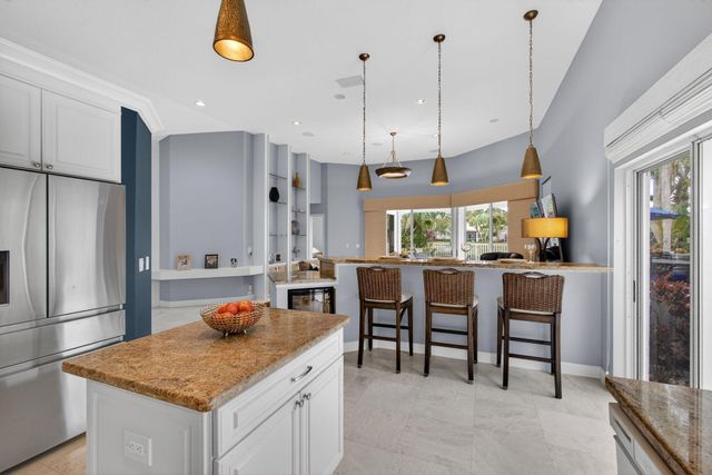 108 Eagleton Lane, Palm Beach Gardens, FL 33418