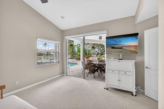 108 Eagleton Lane, Palm Beach Gardens, FL 33418