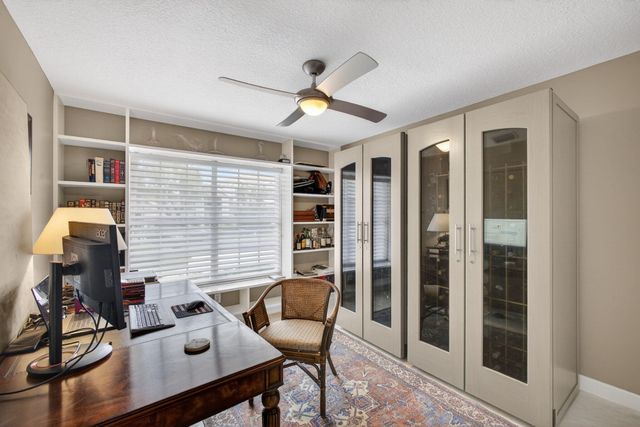 108 Eagleton Lane, Palm Beach Gardens, FL 33418