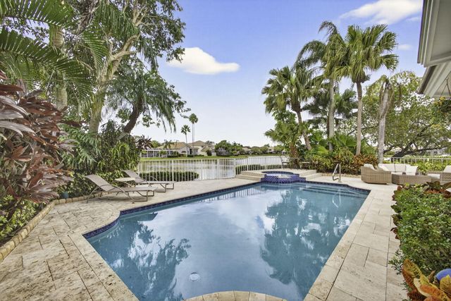 108 Eagleton Lane, Palm Beach Gardens, FL 33418