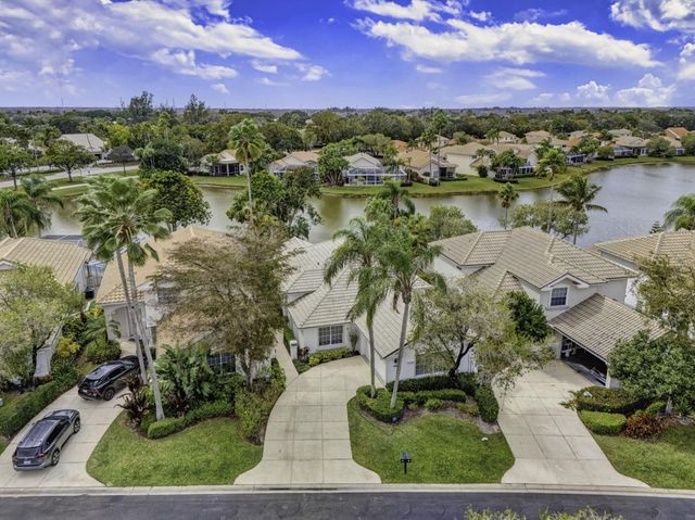 108 Eagleton Lane, Palm Beach Gardens, FL 33418