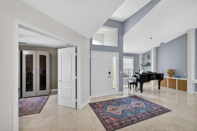 108 Eagleton Lane, Palm Beach Gardens, FL 33418