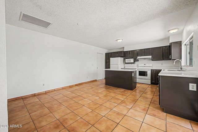 8689 E ROOSEVELT Circle, Scottsdale, AZ 85257