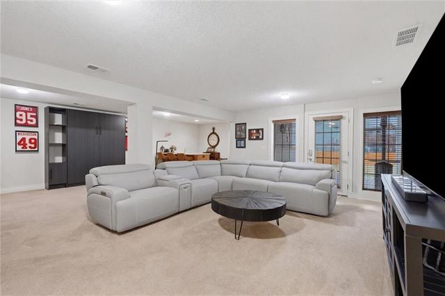 7519 NE 112th Court, Kansas City, MO 64157