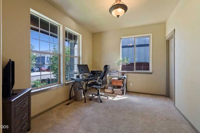 21183 Ritz Place, Bend, OR 97702