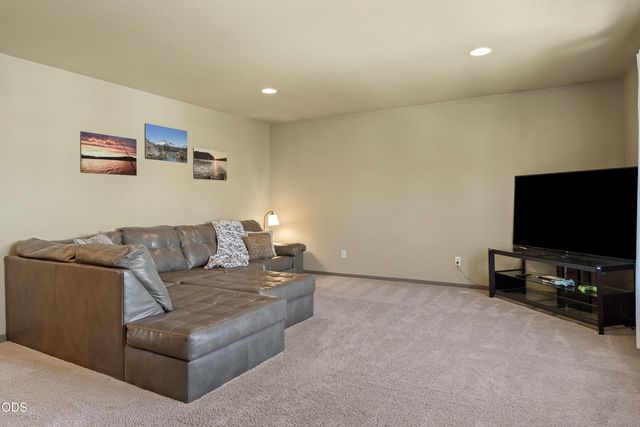 21183 Ritz Place, Bend, OR 97702