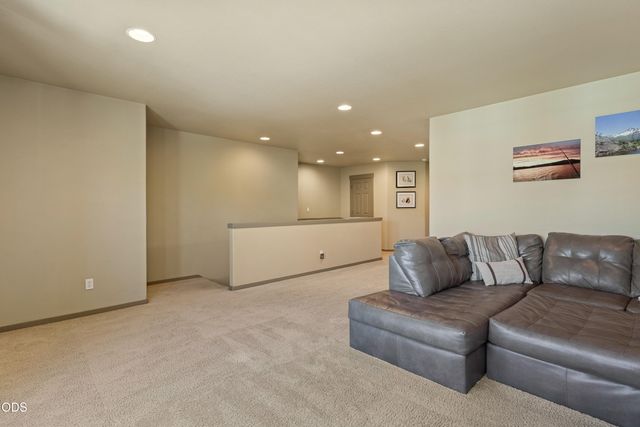 21183 Ritz Place, Bend, OR 97702