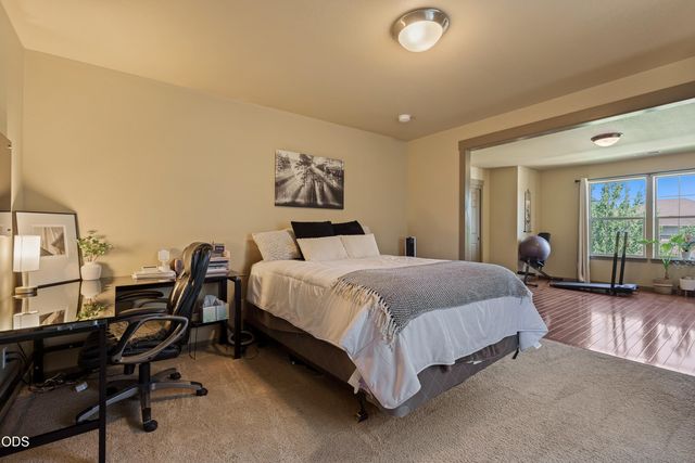 21183 Ritz Place, Bend, OR 97702