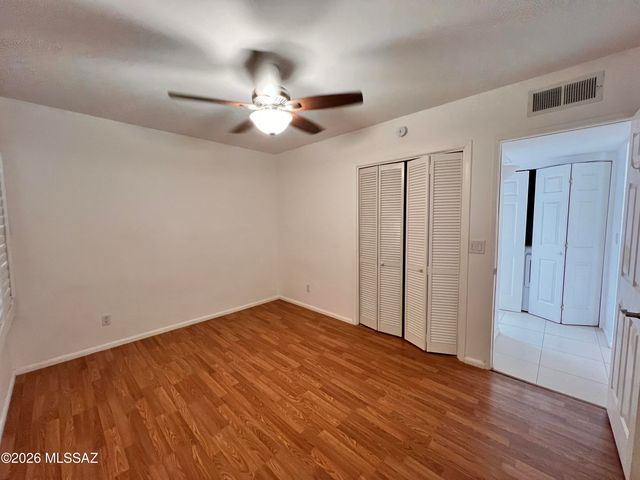 5526 N Arroyo Grande Drive, Tucson, AZ 85718