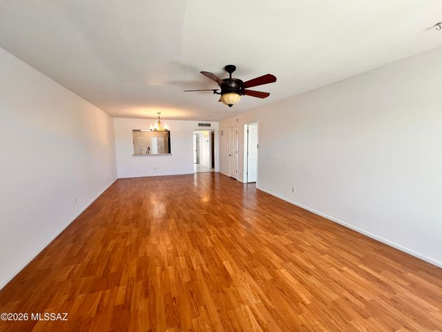 5526 N Arroyo Grande Drive, Tucson, AZ 85718