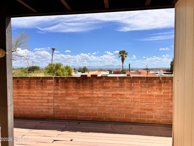 5526 N Arroyo Grande Drive, Tucson, AZ 85718