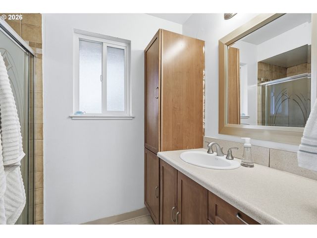 4660 Nw 187TH Ave, Portland, OR 97229