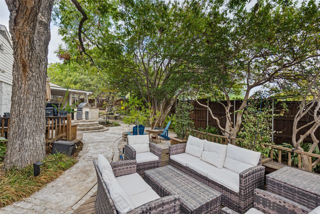 9345 E Lake Highlands Drive, Dallas, TX 75218
