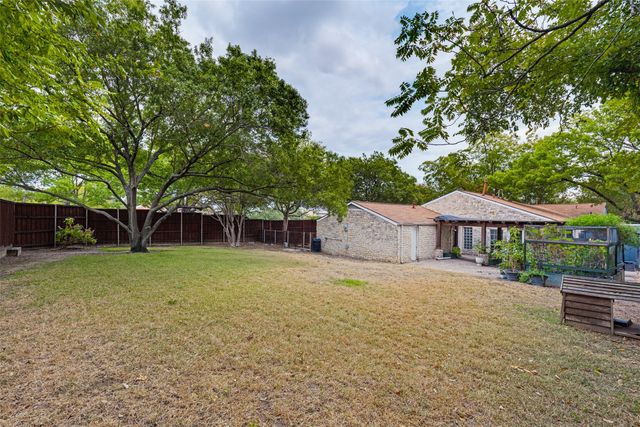 9345 E Lake Highlands Drive, Dallas, TX 75218
