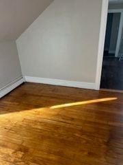 299 Rock St 8, Fall River, MA 02720