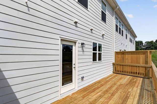 102 Epperly Way, Tucker, GA 30084