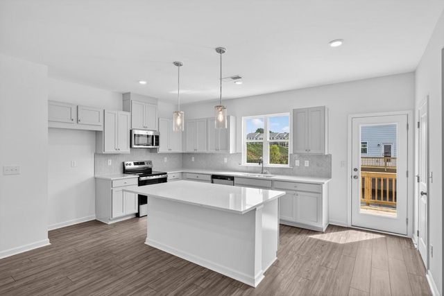 102 Epperly Way, Tucker, GA 30084