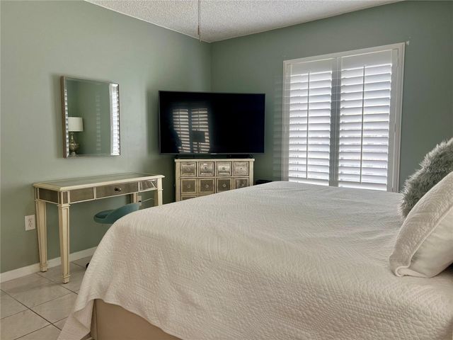 1151 PINE RIDGE CIRCLE W G2, Tarpon Springs, FL 34688